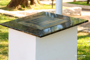 Monumento a Bíblia