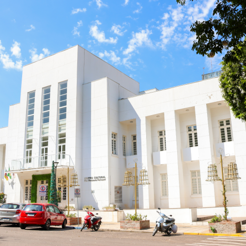 Centro Cultural professor Fioravante Pedrazani