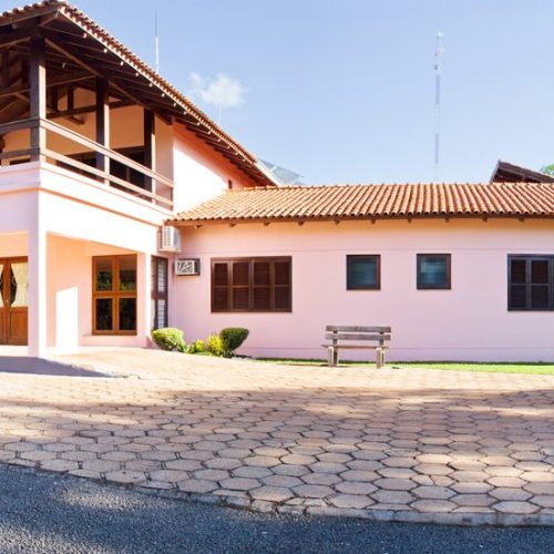 Senior Parquel Hotel